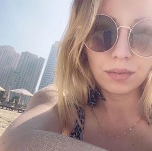 Meet your Posher, Clau